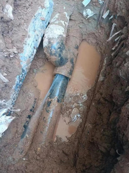 管道漏水检测现场图